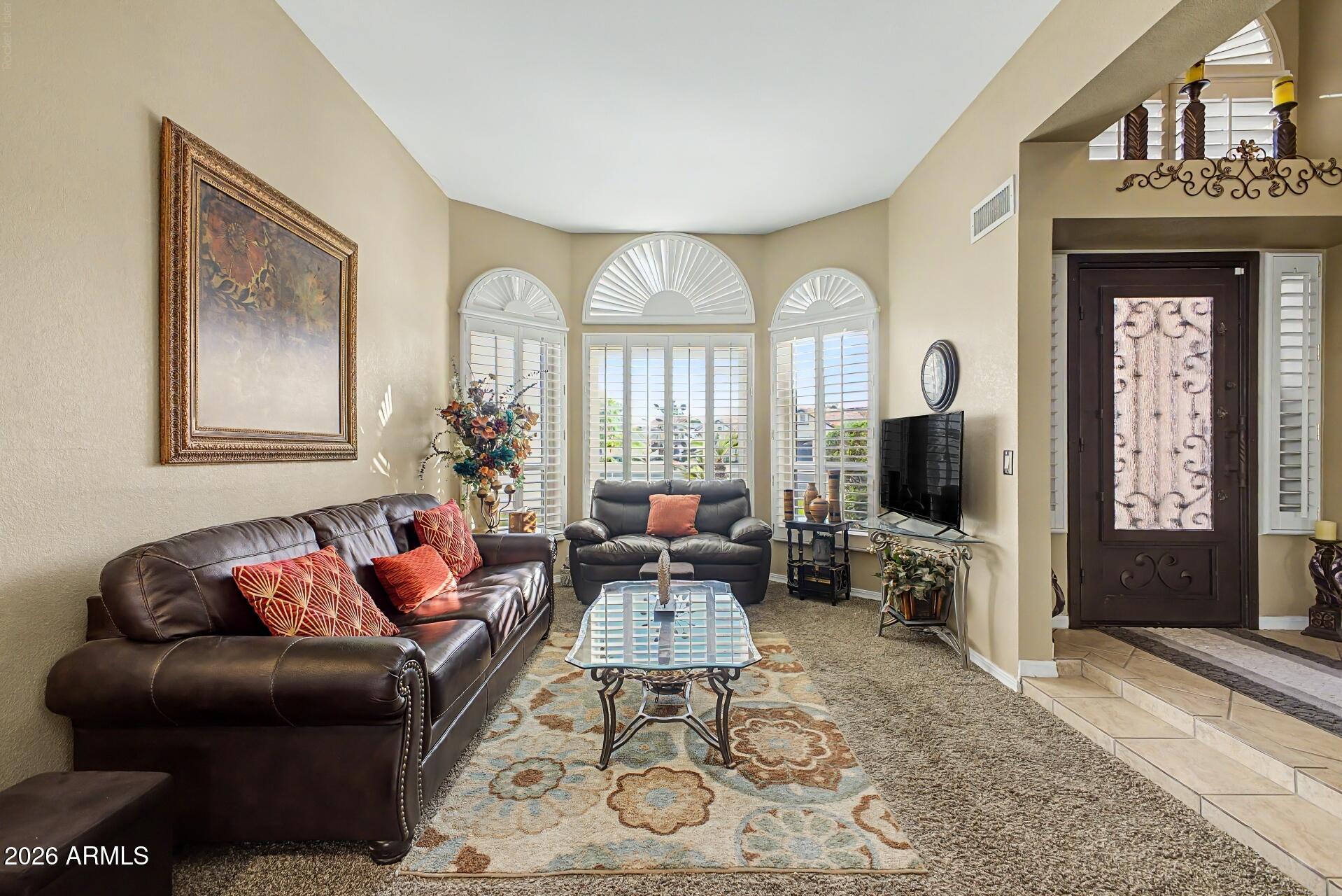 2653 N FONTANA Circle