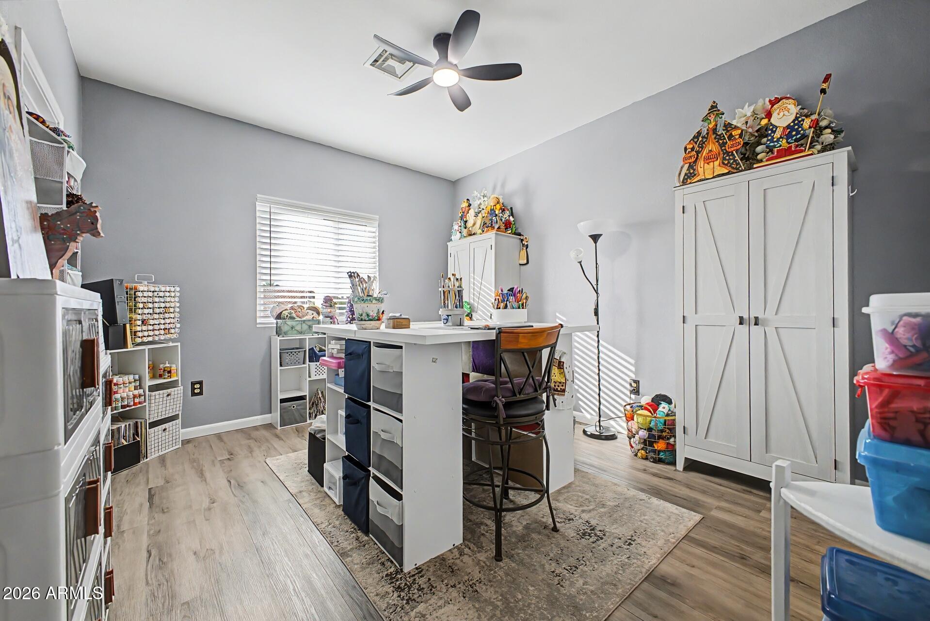 2653 N FONTANA Circle