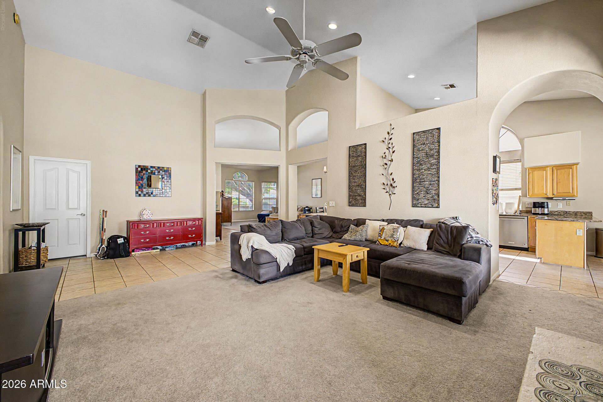 5426 E ANDERSON Drive