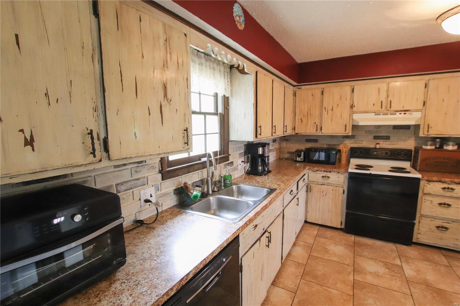 603 South Bland Avenue