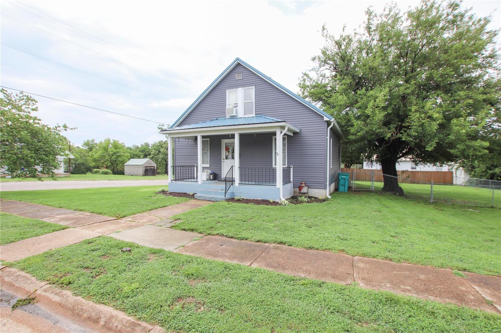 112 E Jackson Avenue