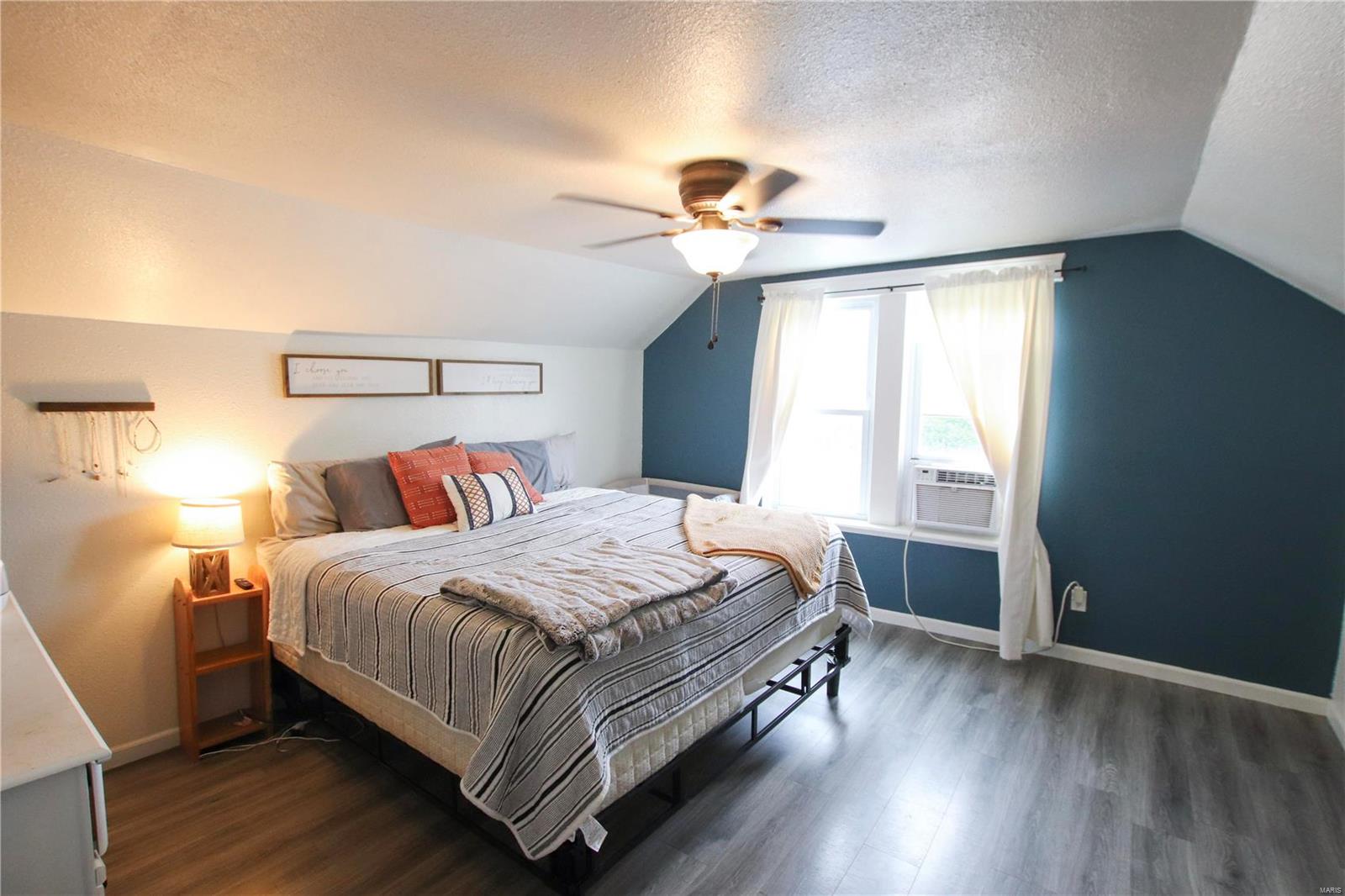 112 E Jackson Avenue