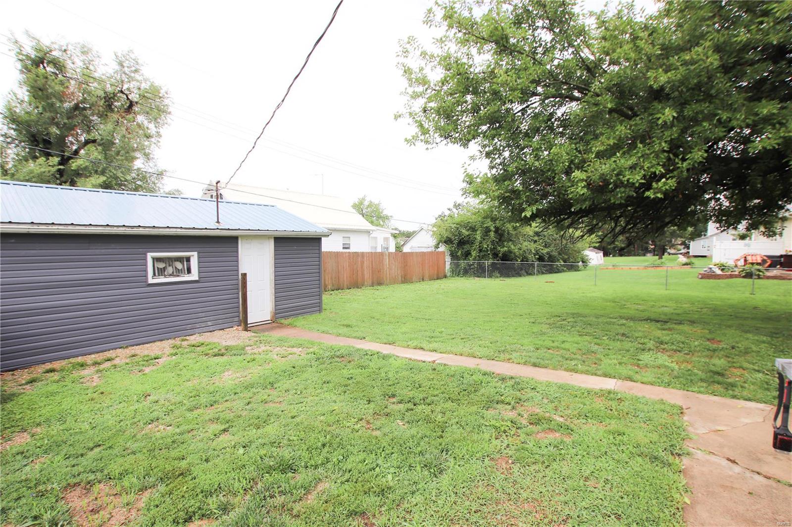 112 E Jackson Avenue