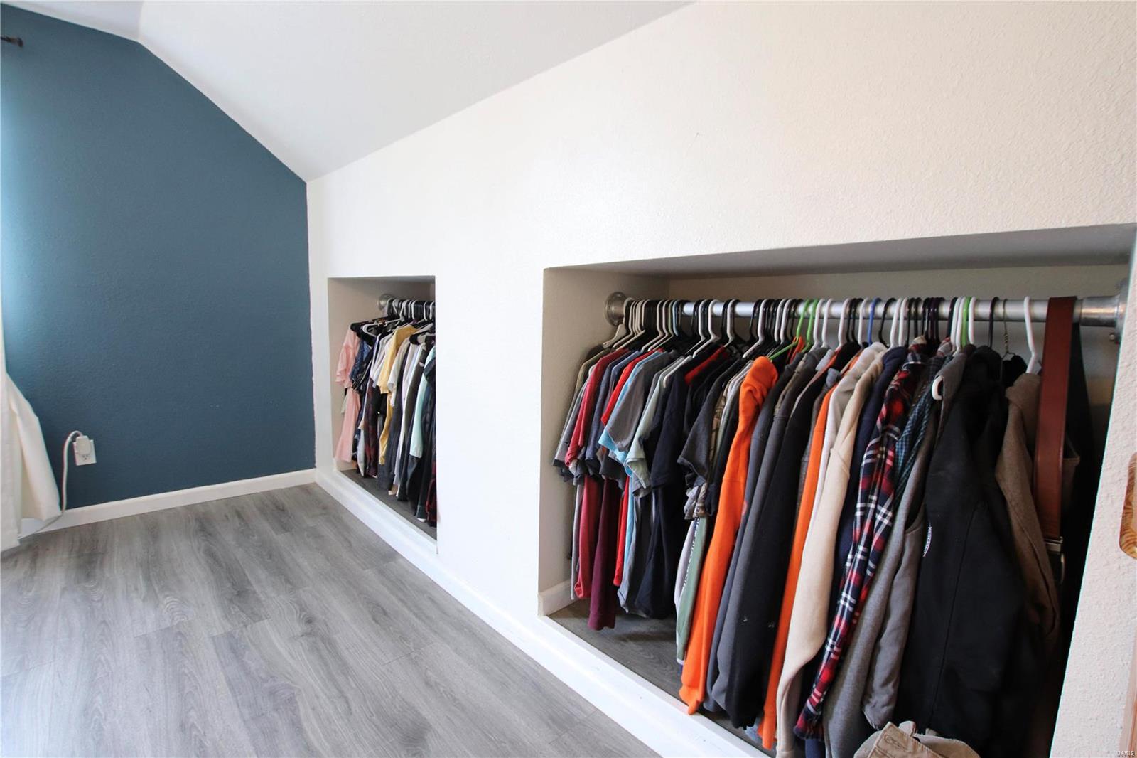 112 E Jackson Avenue