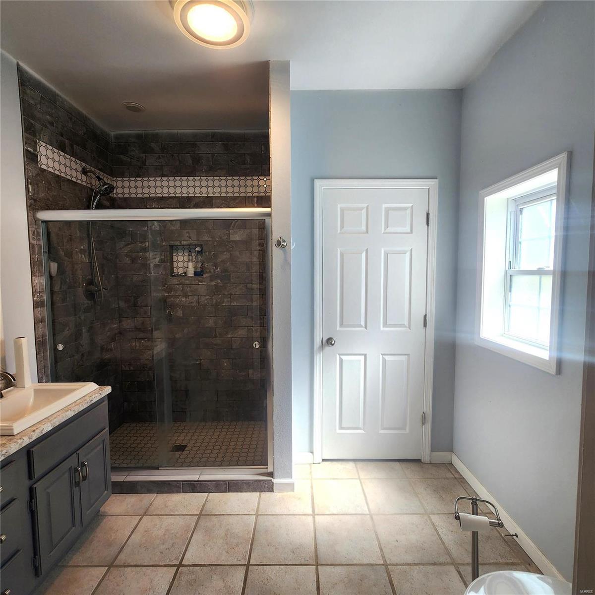 10325 Private Drive 3503