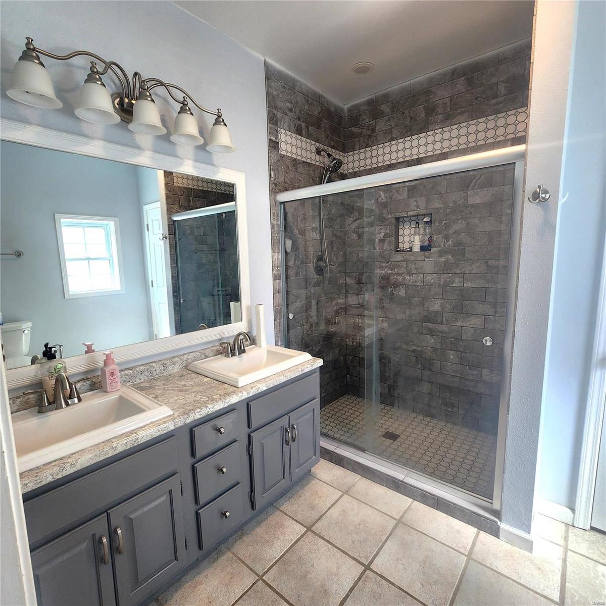 10325 Private Drive 3503