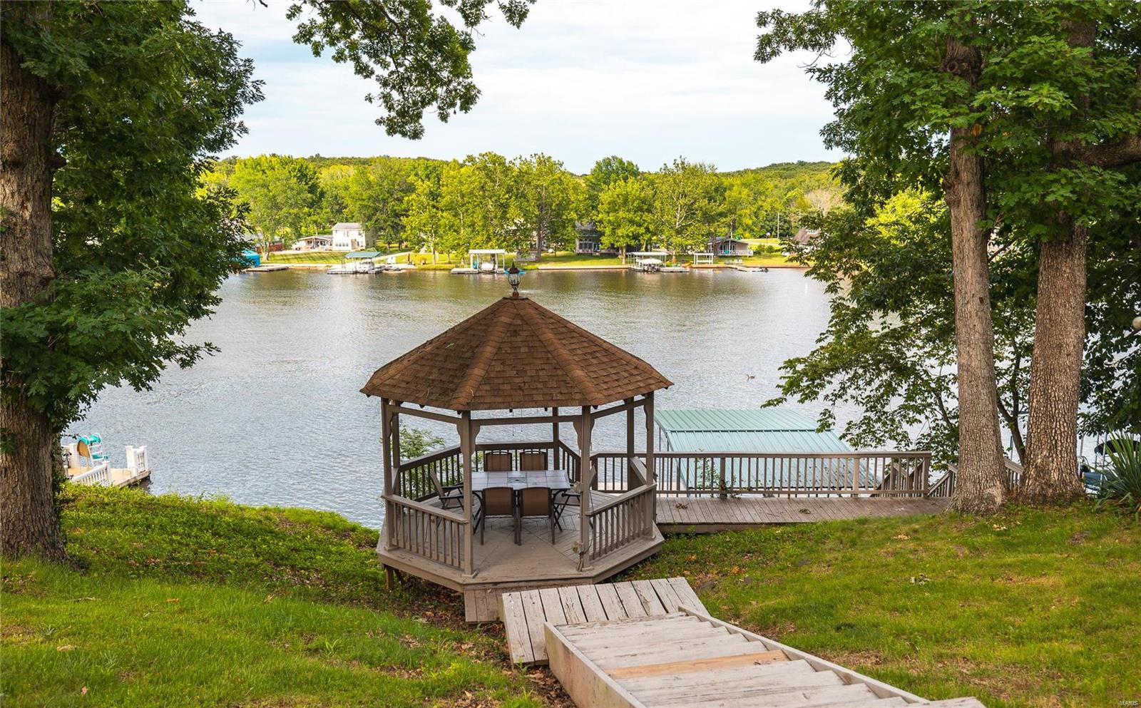 2008 Lakeshore Drive