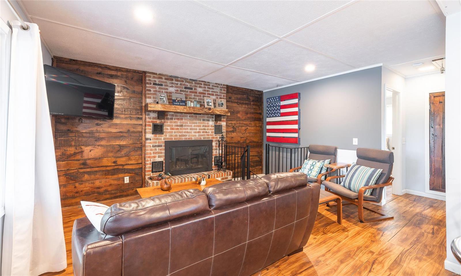 2008 Lakeshore Drive