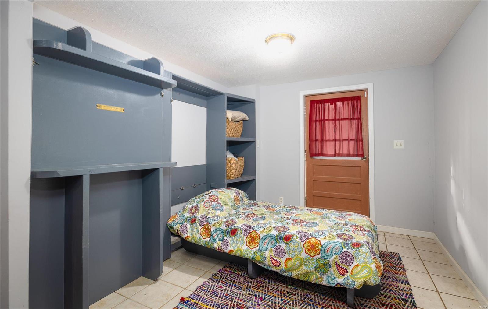 2008 Lakeshore Drive