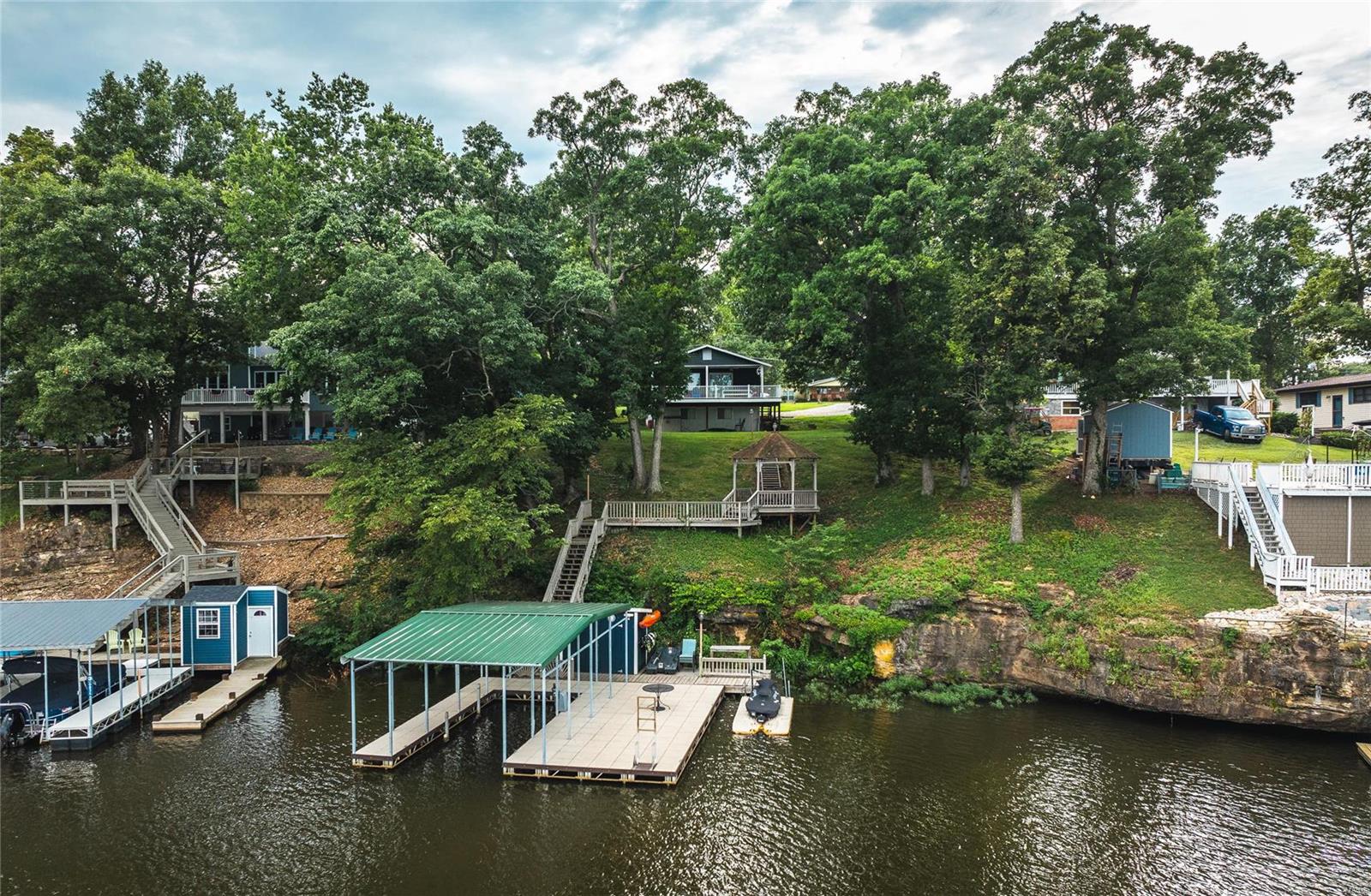 2008 Lakeshore Drive