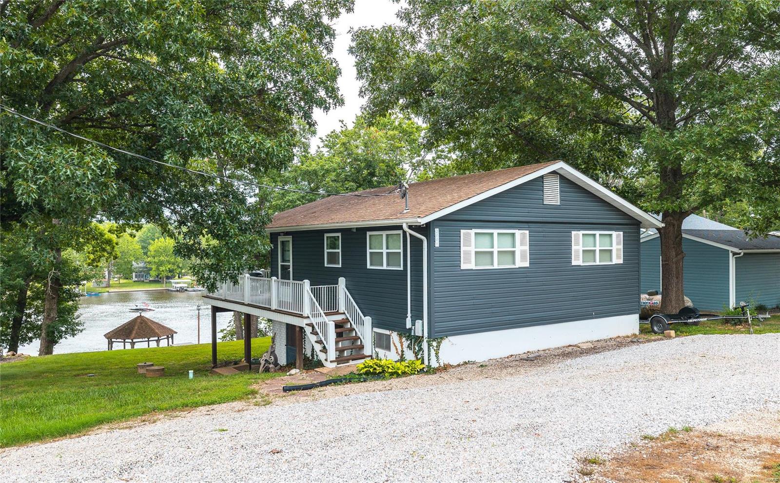 2008 Lakeshore Drive