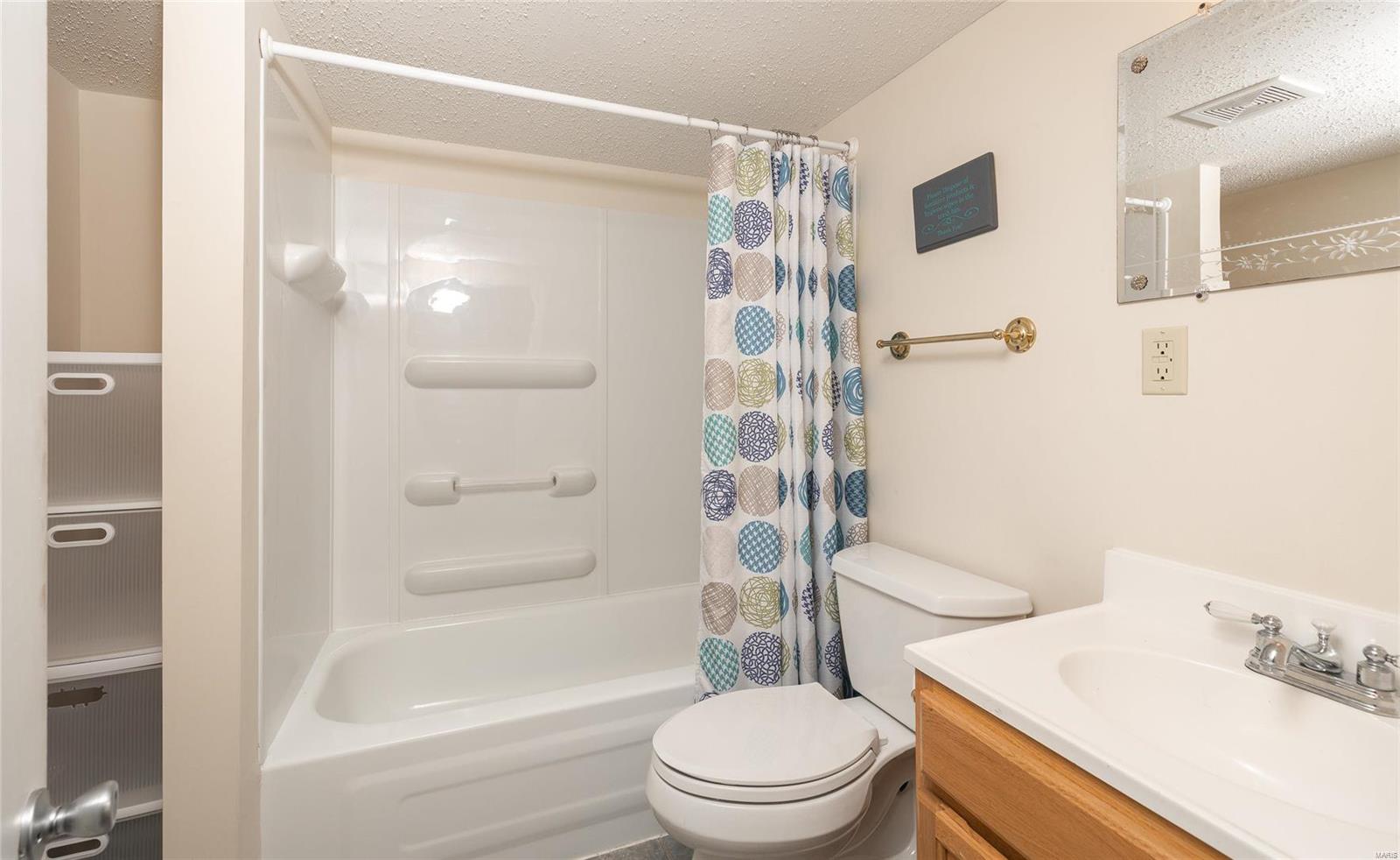 2008 Lakeshore Drive