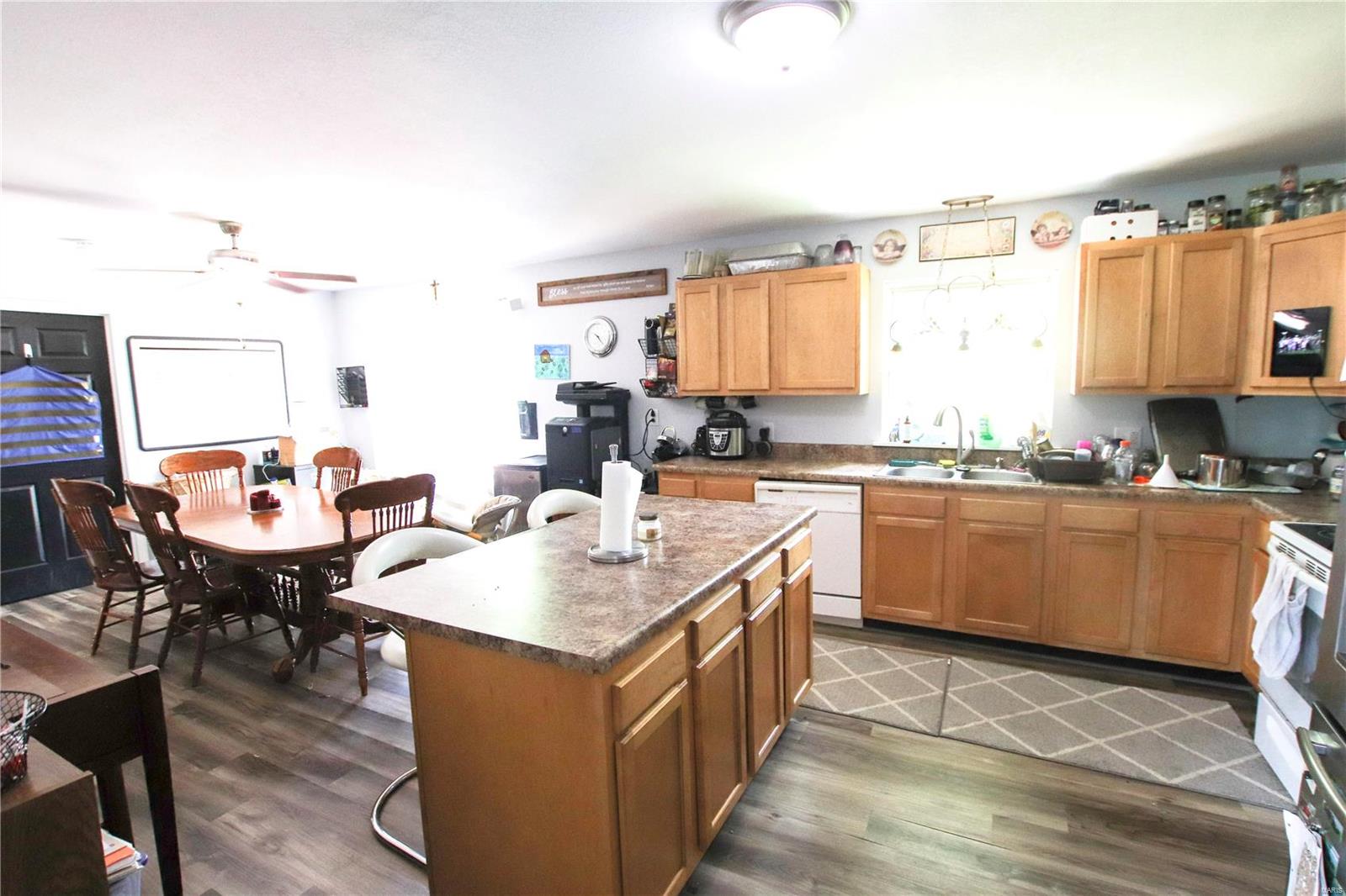 877 Louisiana Street