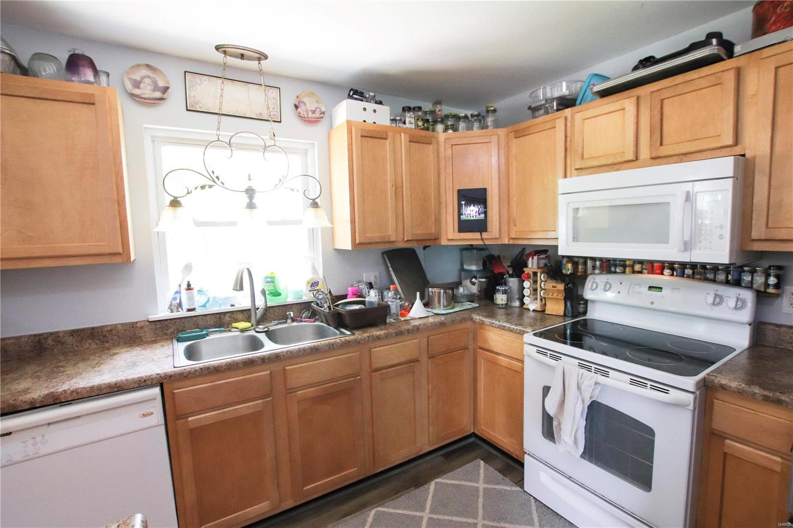 877 Louisiana Street