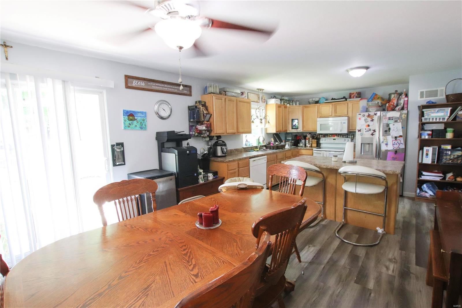 877 Louisiana Street