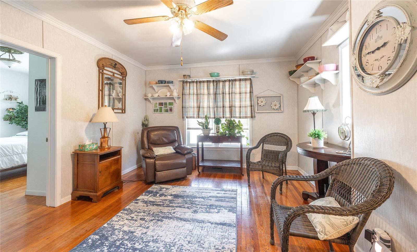 403 W Saint Louis Avenue