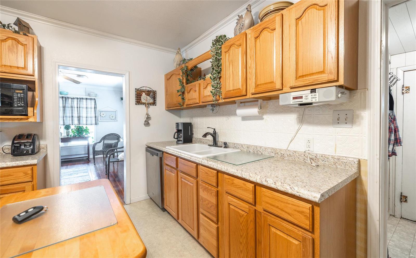 403 W Saint Louis Avenue