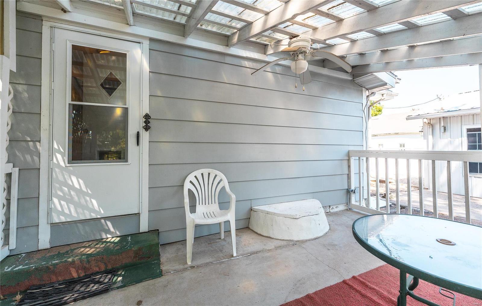 403 W Saint Louis Avenue