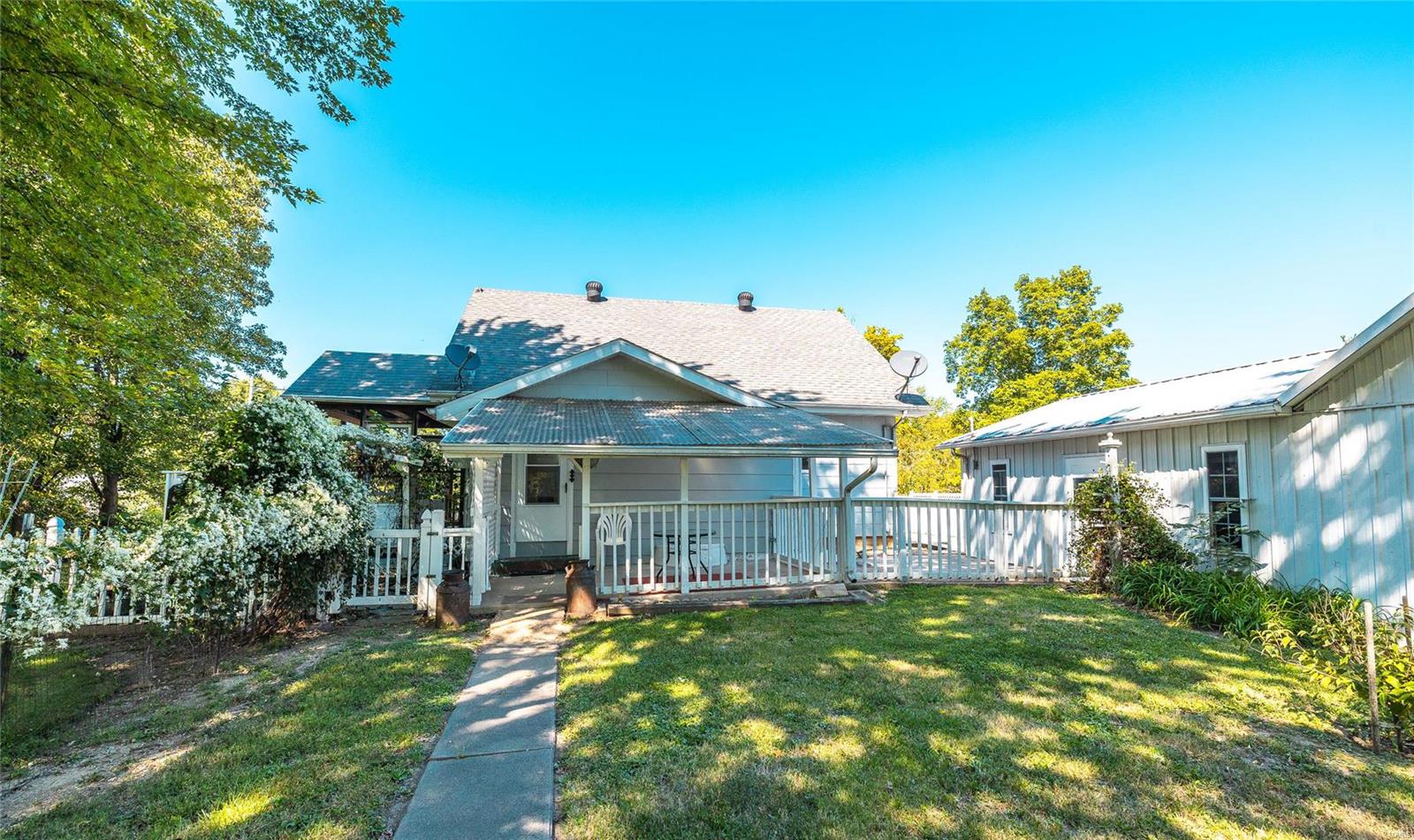 403 W Saint Louis Avenue