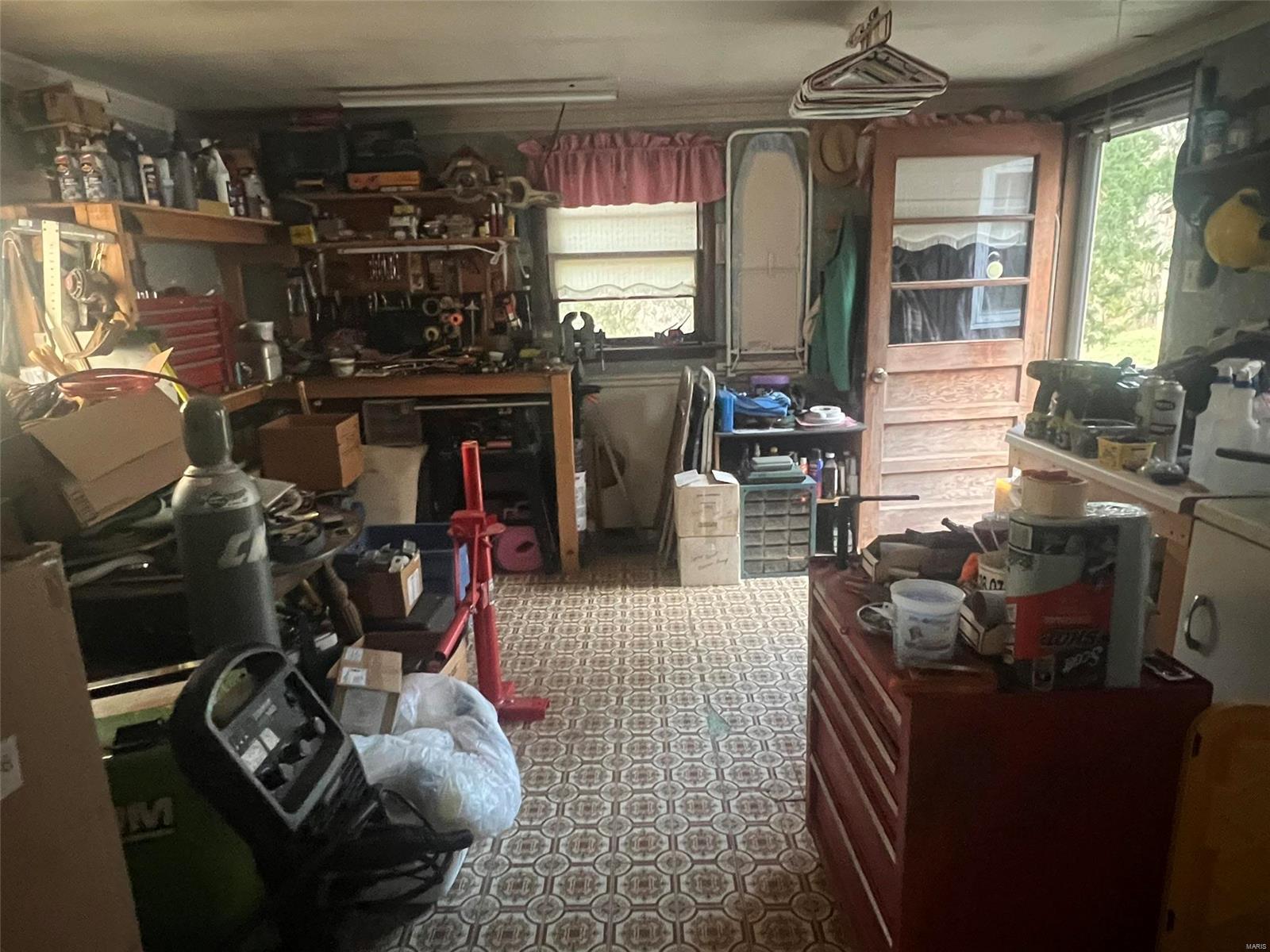 1620 Inez Lane