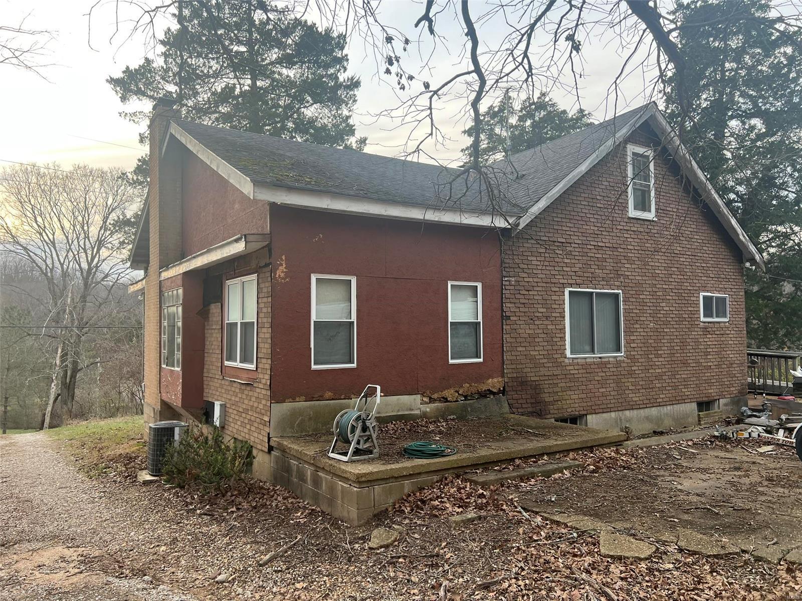 1620 Inez Lane