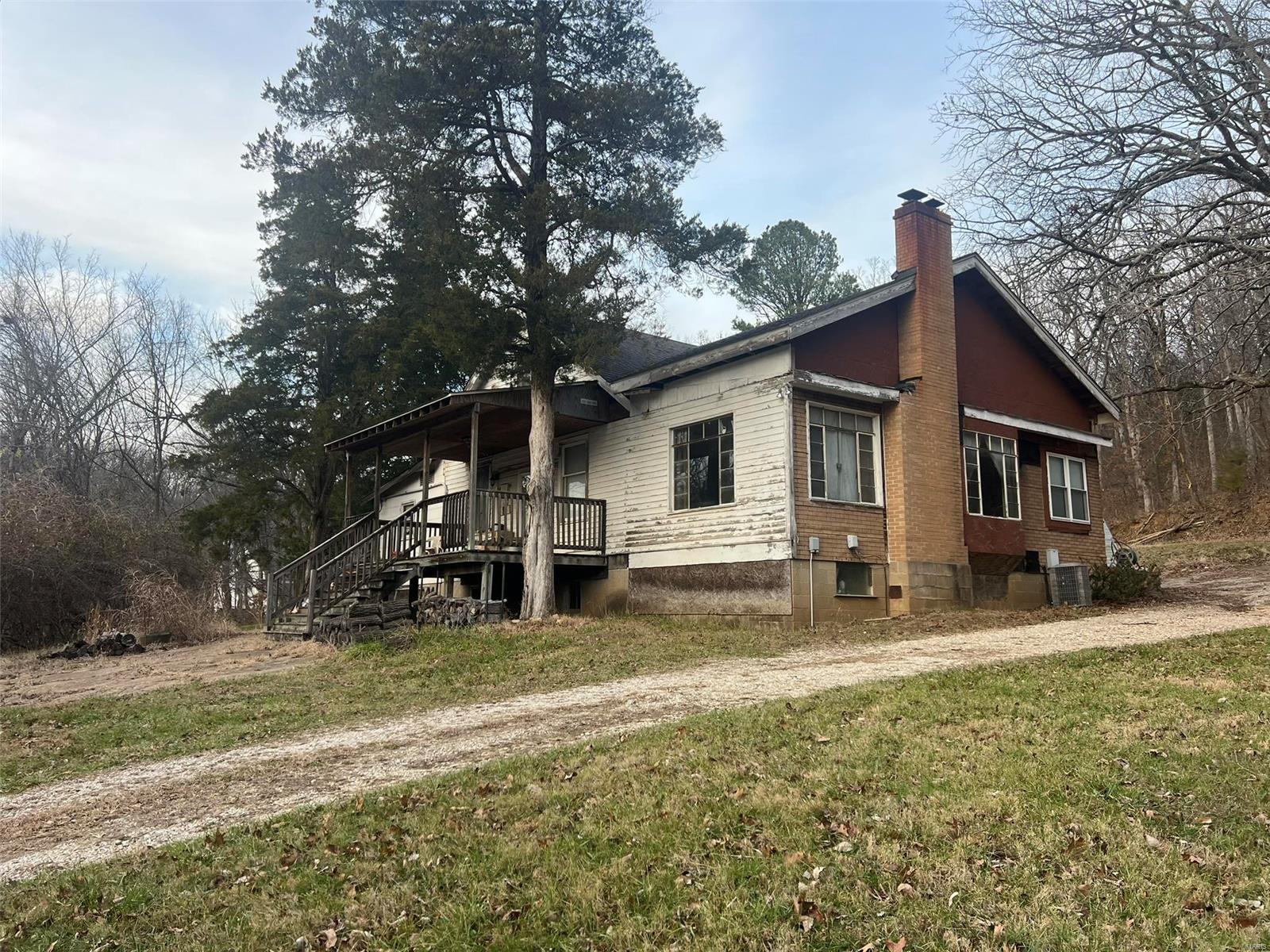1620 Inez Lane