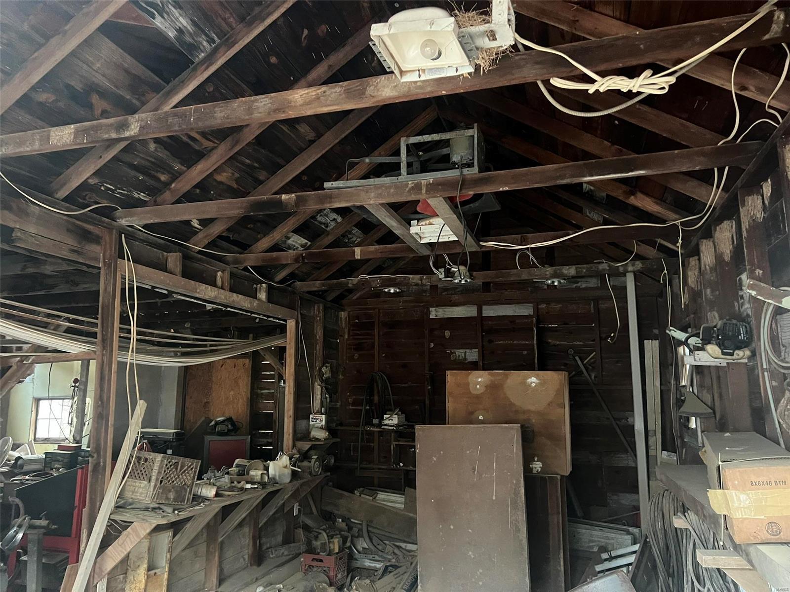 1620 Inez Lane