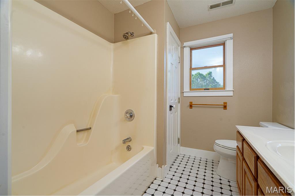 11501 County Road 8490