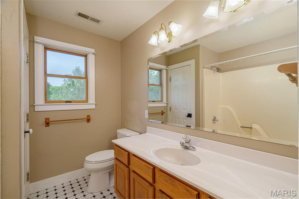 11501 County Road 8490