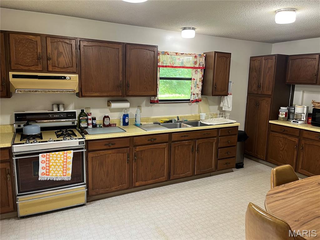 2627 Spring Creek Road