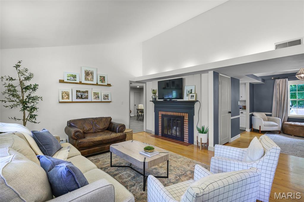 1908 Wishwood Drive