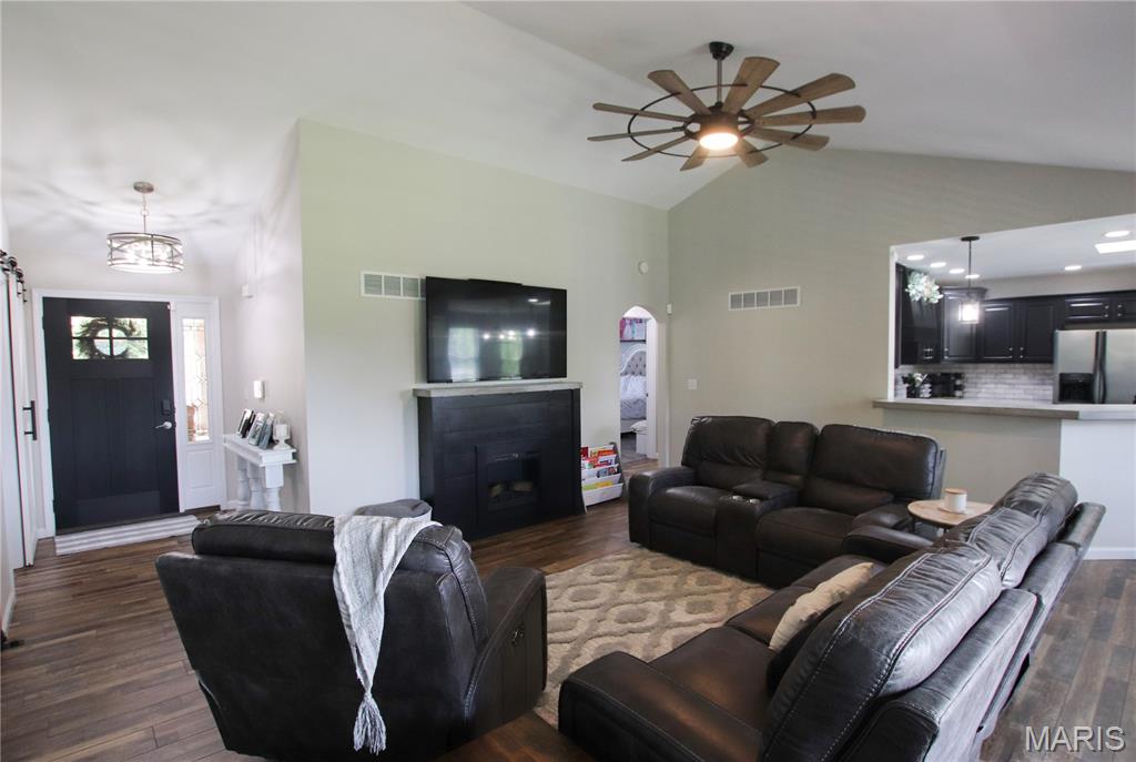 204 Quail Ridge Court