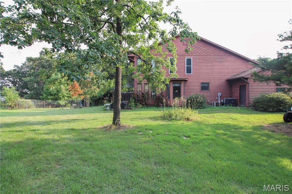 904 Lynwood Lane