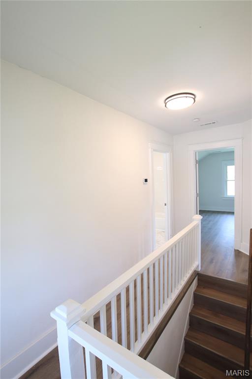 207 W Moore Avenue