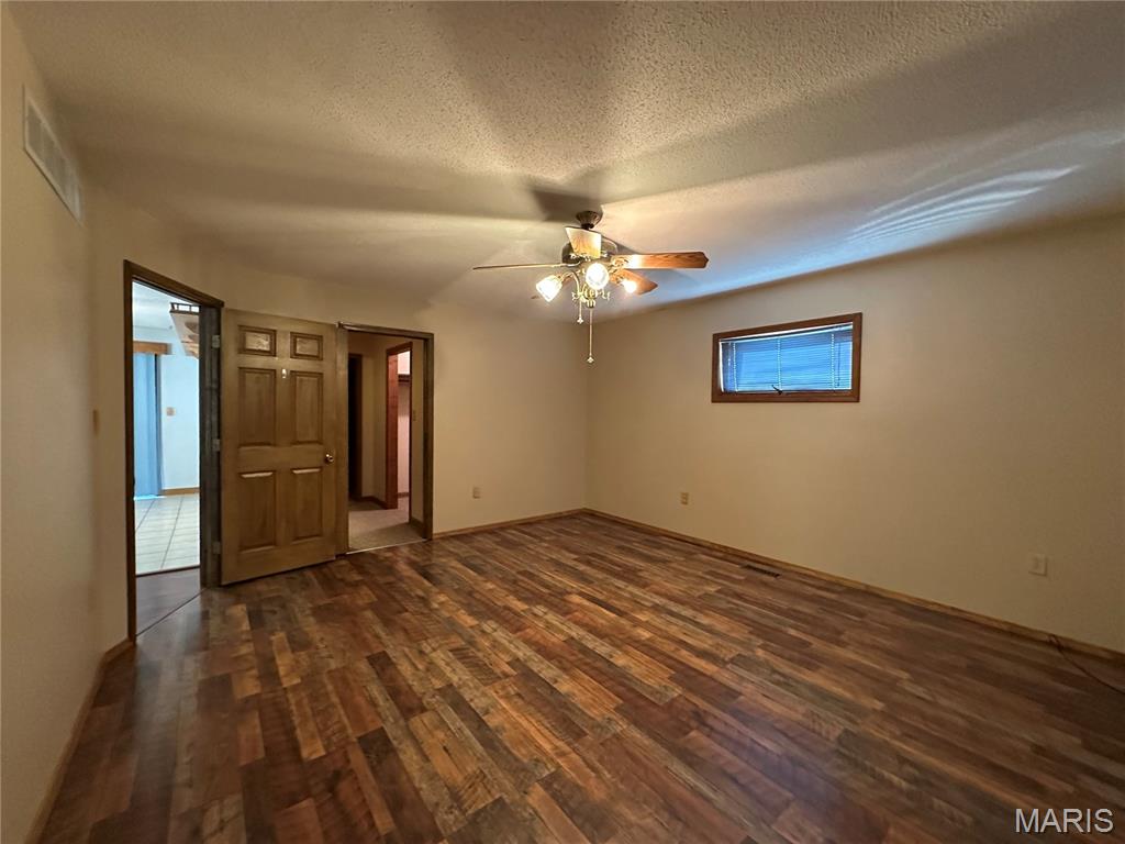1558 Kohrman Road