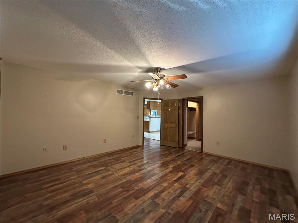 1558 Kohrman Road