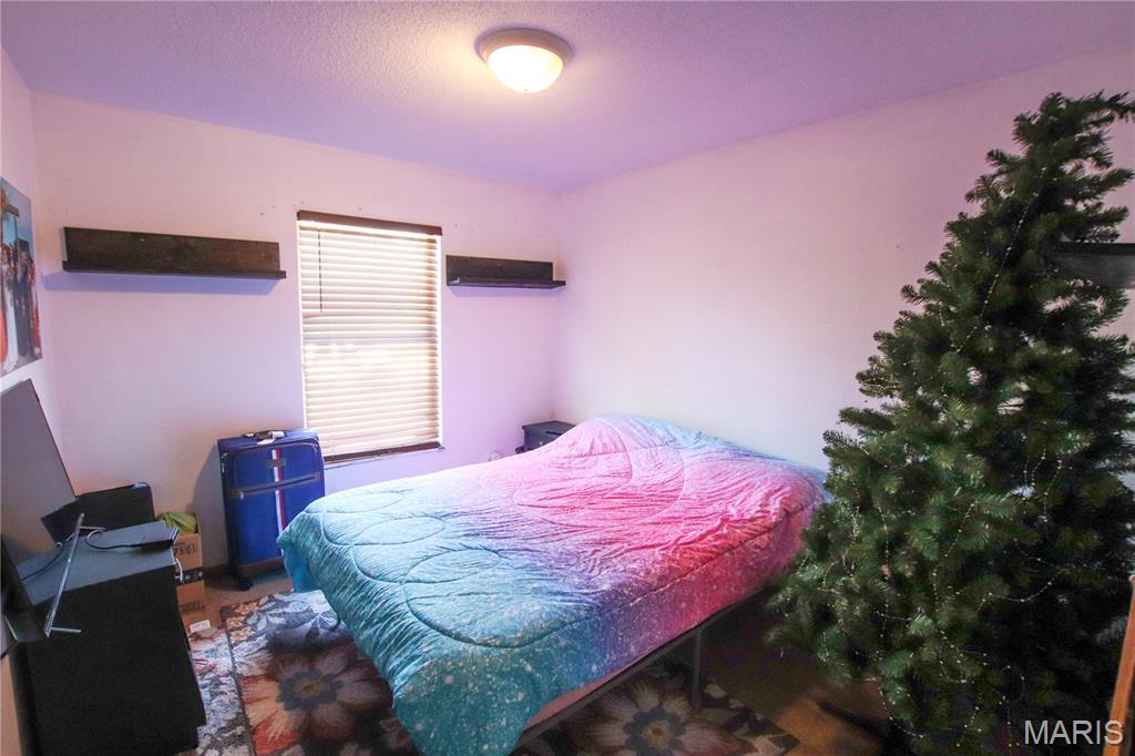 574 Falcon Drive