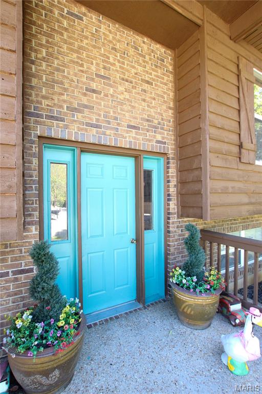 574 Falcon Drive