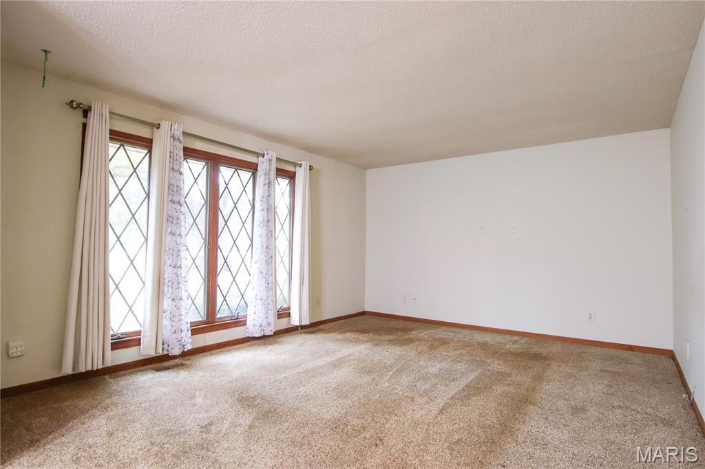 566 Country Lane