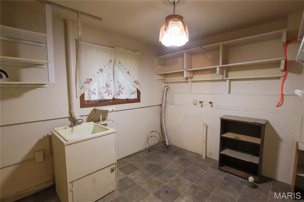 566 Country Lane