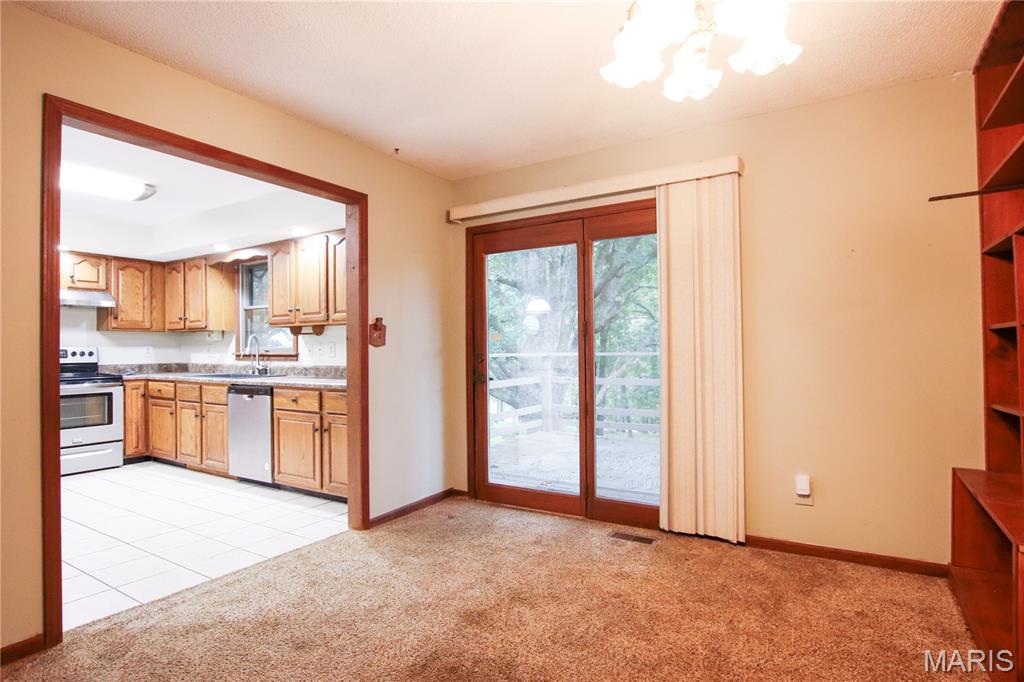 566 Country Lane