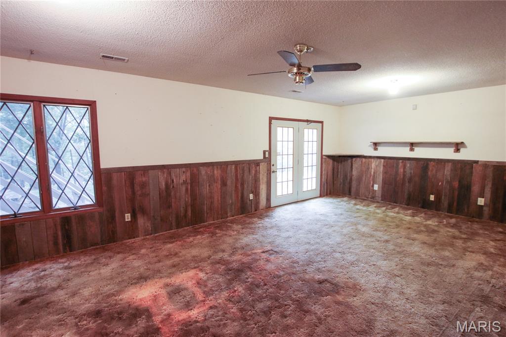 566 Country Lane