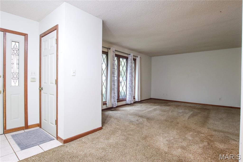 566 Country Lane