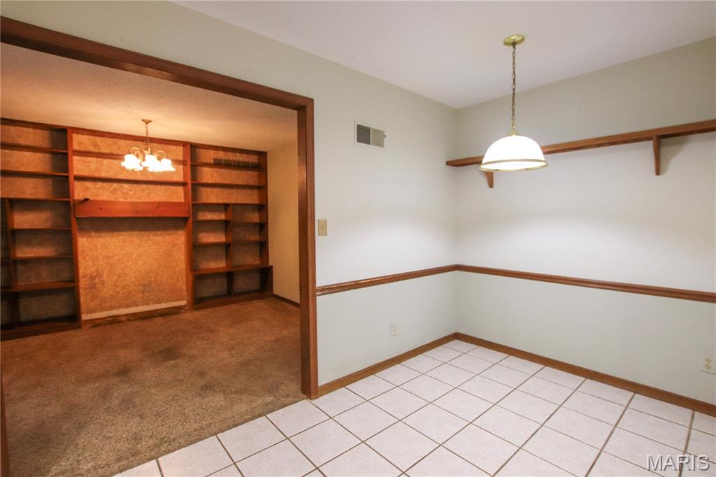 566 Country Lane