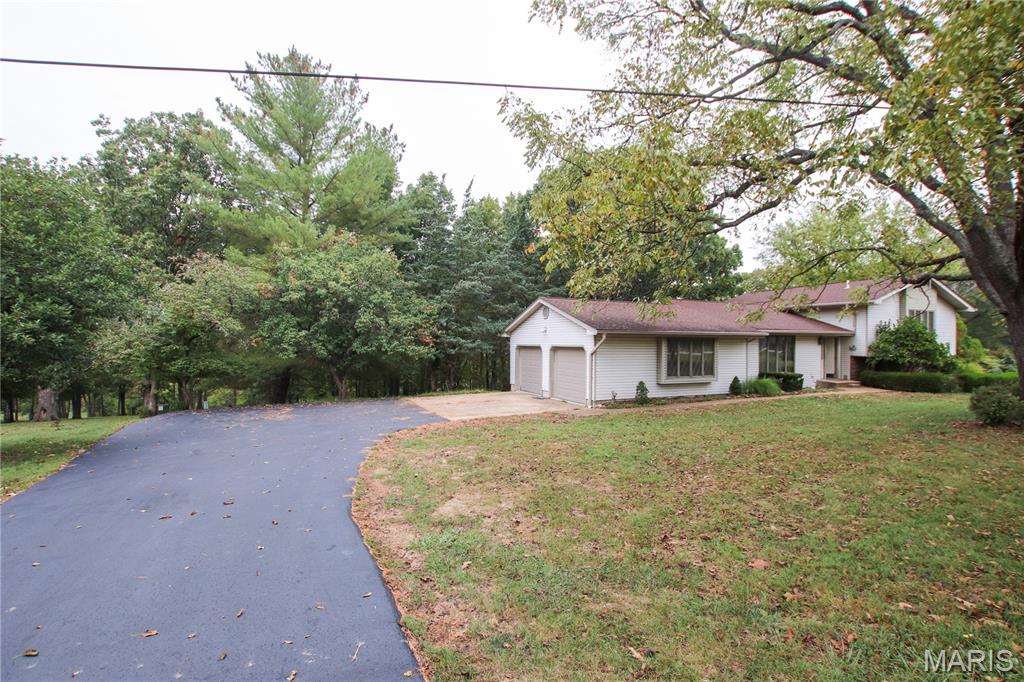 566 Country Lane