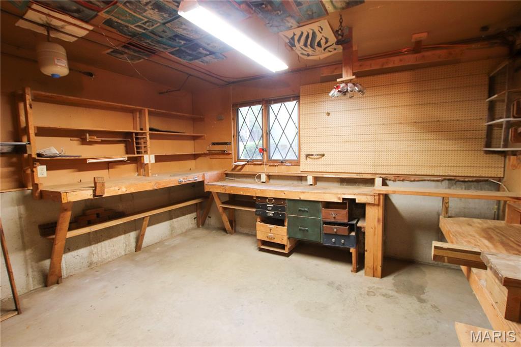 566 Country Lane