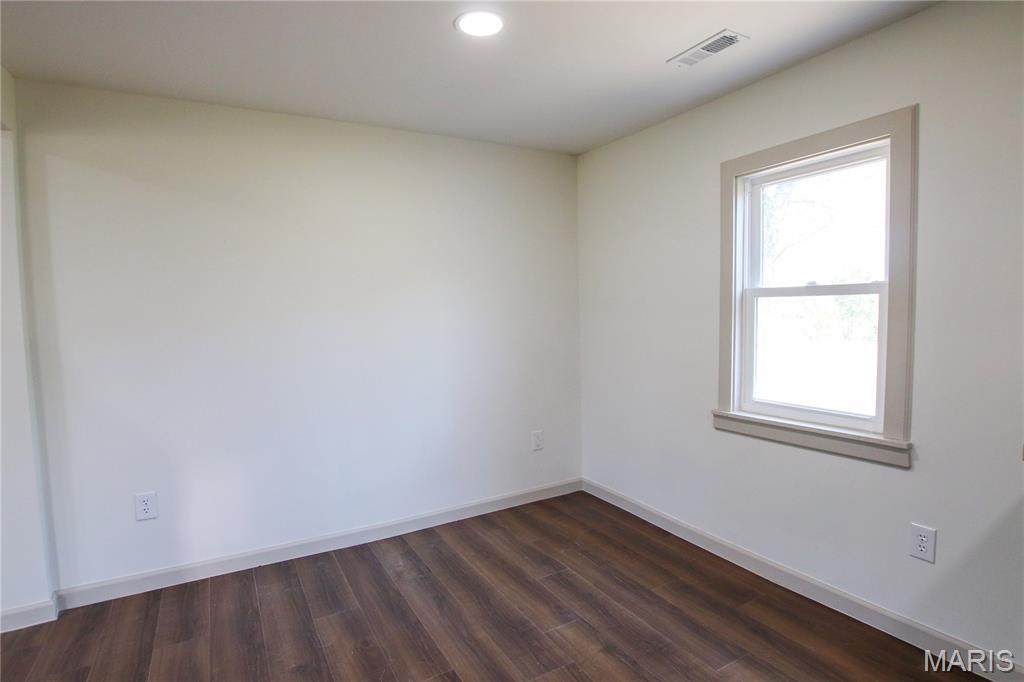 9952 Highway 185