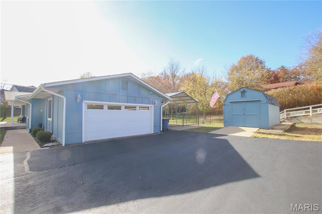 421 Lake Shore Drive