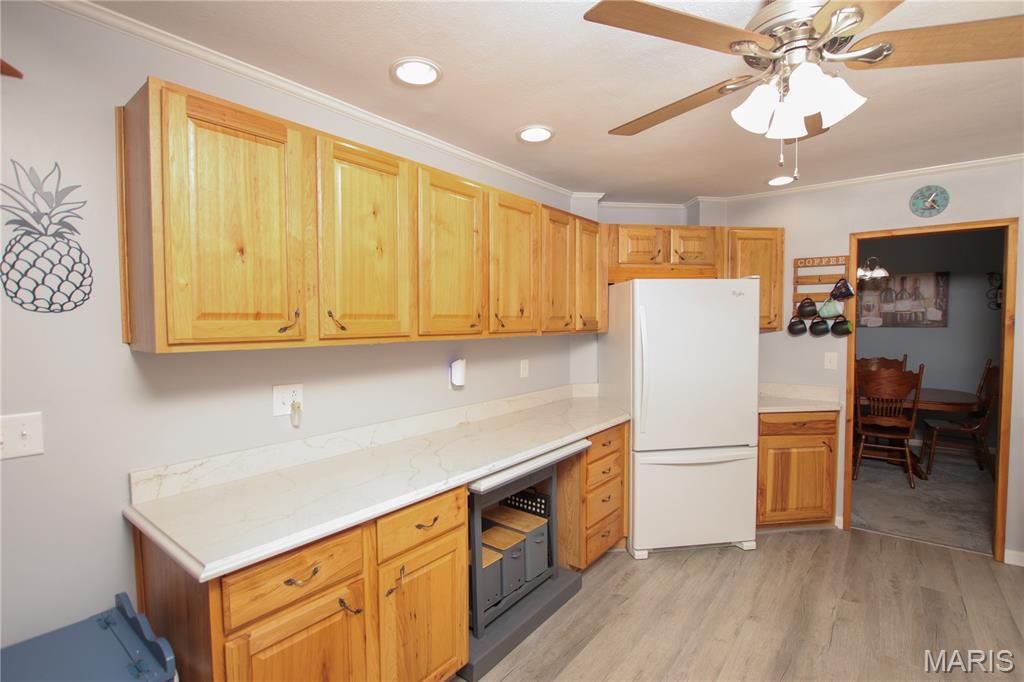 421 Lake Shore Drive