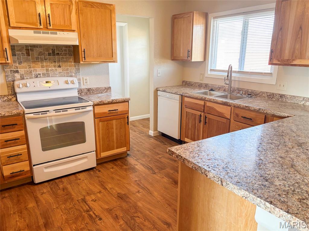 3728 Wildflower Lane